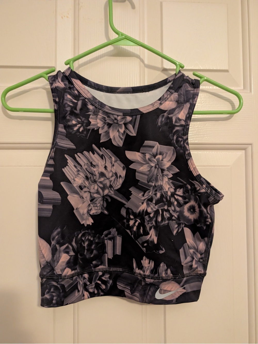Nike Floral-Print Cropped Workout Tank Top - Black & Pink